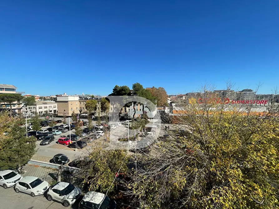 Immagine 24 di Appartamento in vendita  in Via Monte Camicia a Pescara