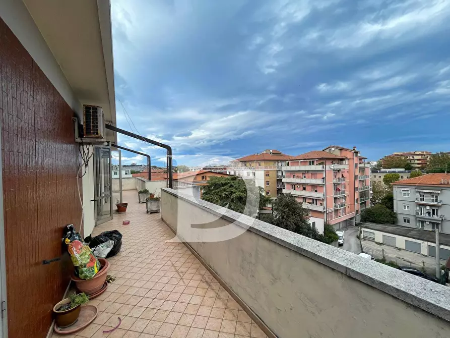 Immagine 30 di Appartamento in vendita  in Via Monte Pizzillo a Pescara