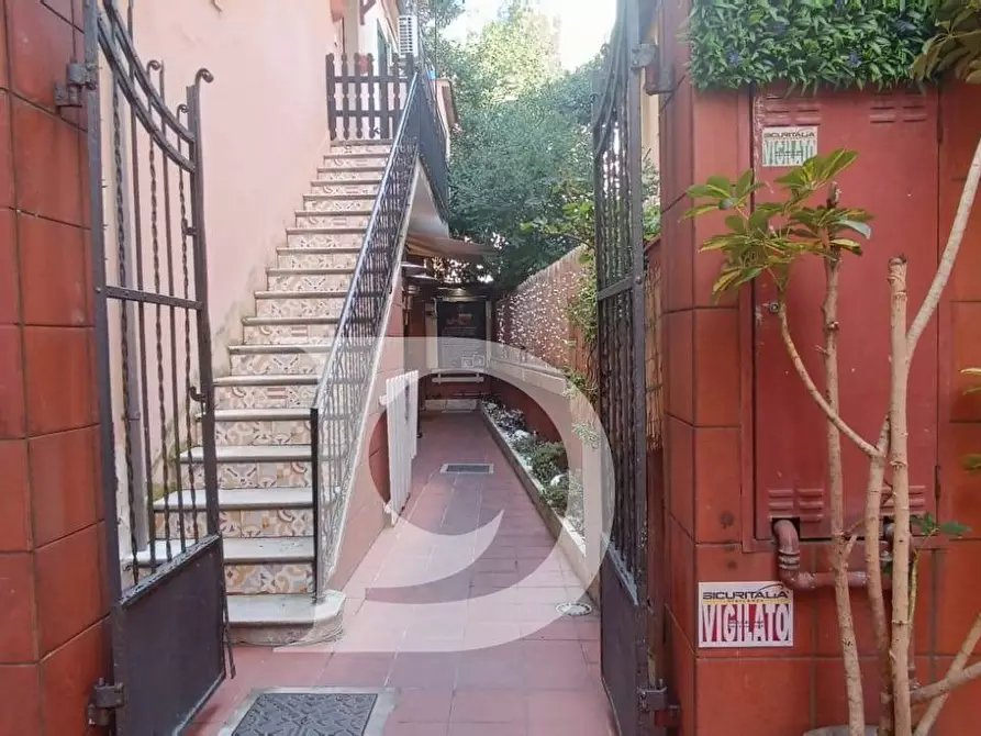 Immagine 9 di Attività commerciale in vendita  in Via Firenze a Pescara