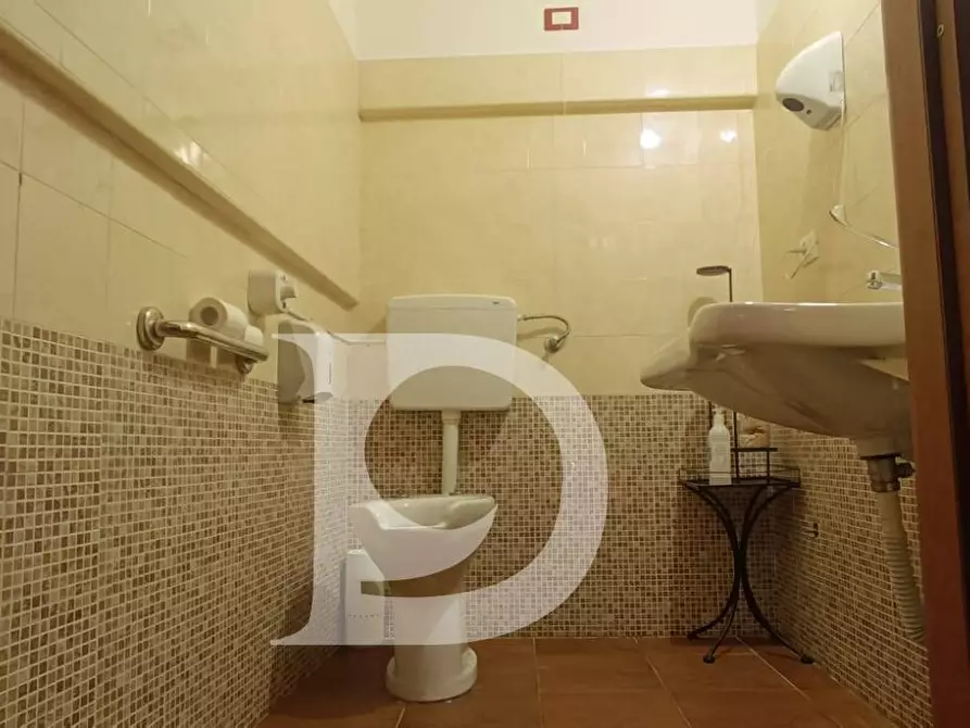 Immagine 16 di Attività commerciale in vendita  in Via Firenze a Pescara