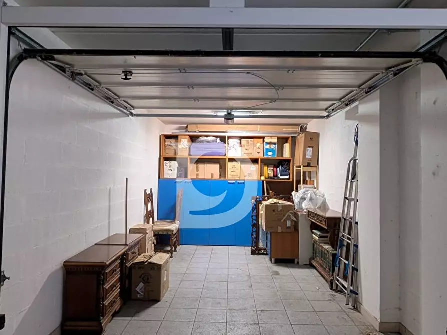 Immagine 16 di Box auto in vendita  in Via A. Saffi a Pescara