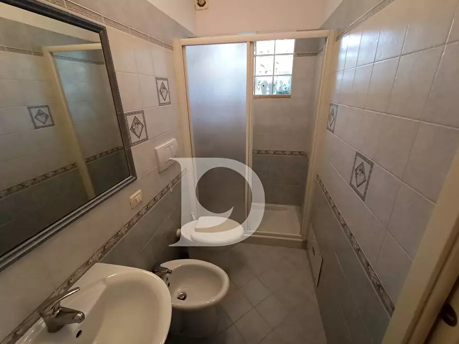 Immagine 27 di Appartamento in vendita  in Viale Europa a Silvi