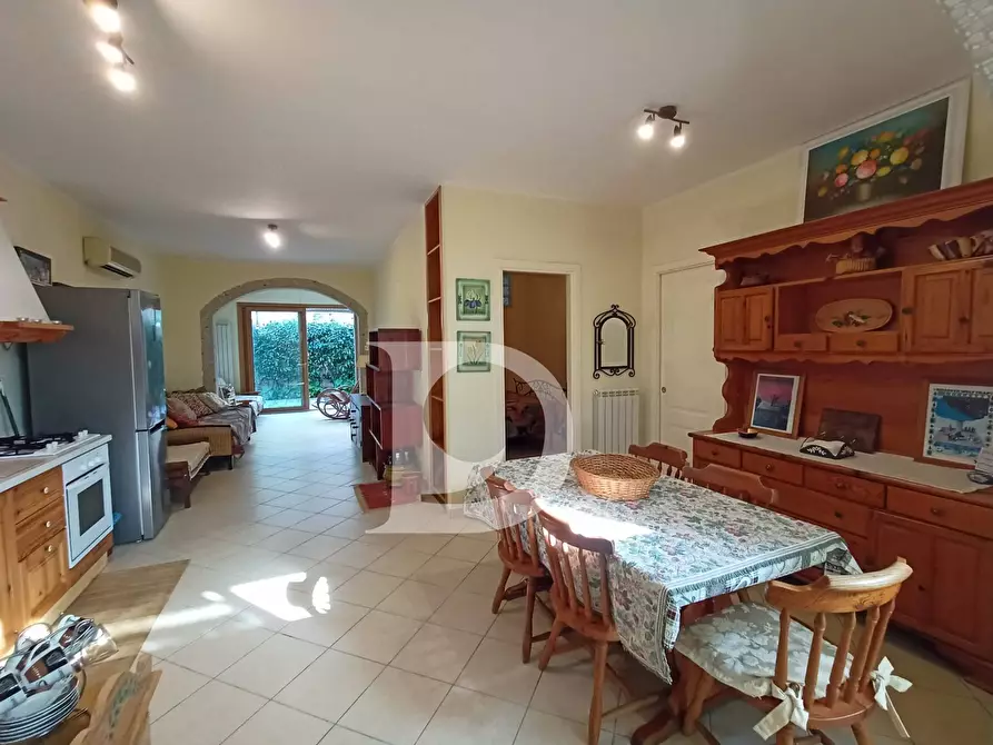 Immagine 2 di Appartamento in vendita  in Viale Europa a Silvi