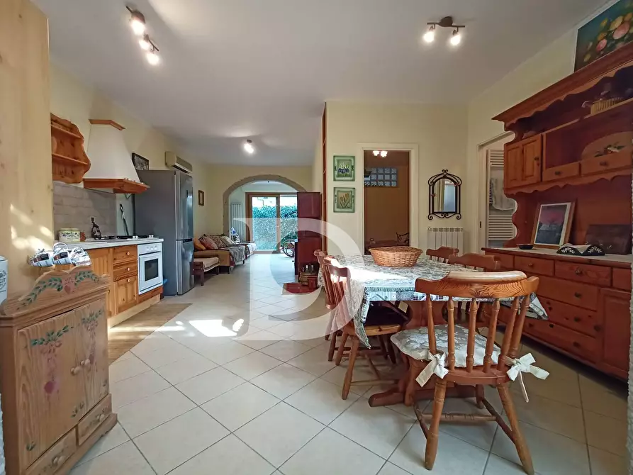 Immagine 15 di Appartamento in vendita  in Viale Europa a Silvi