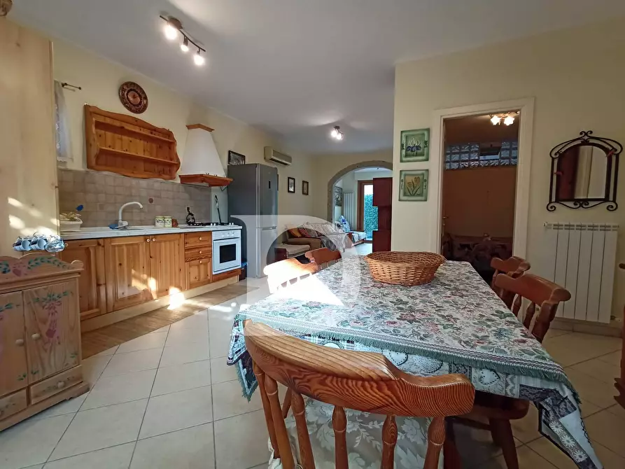 Immagine 16 di Appartamento in vendita  in Viale Europa a Silvi