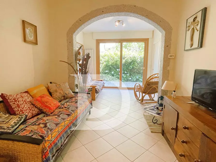 Immagine 19 di Appartamento in vendita  in Viale Europa a Silvi