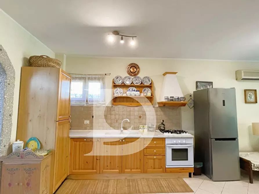 Immagine 49 di Appartamento in vendita  in Viale Europa a Silvi