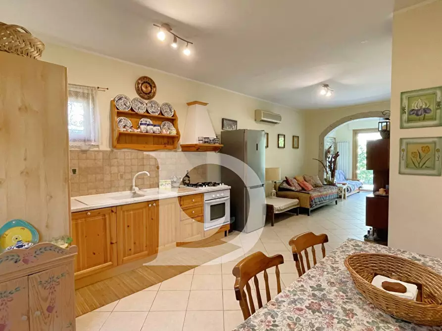 Immagine 50 di Appartamento in vendita  in Viale Europa a Silvi