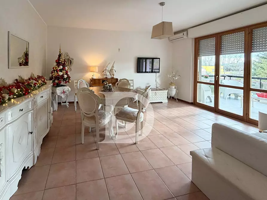 Immagine 9 di Appartamento in vendita  in Via Dante Alighieri a Catignano