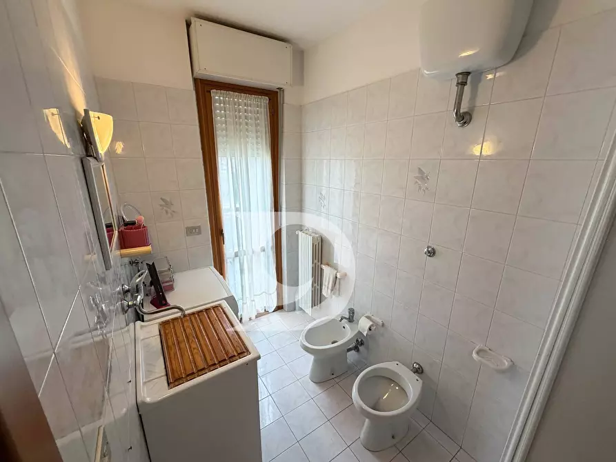 Immagine 29 di Appartamento in vendita  in Via Dante Alighieri a Catignano