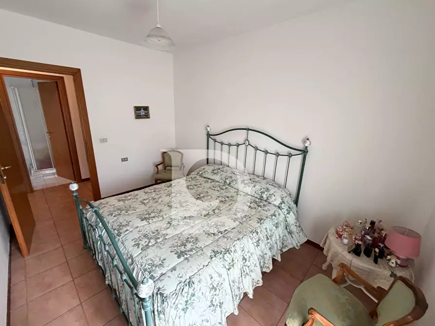 Immagine 5 di Appartamento in vendita  in Via Dante Alighieri a Catignano