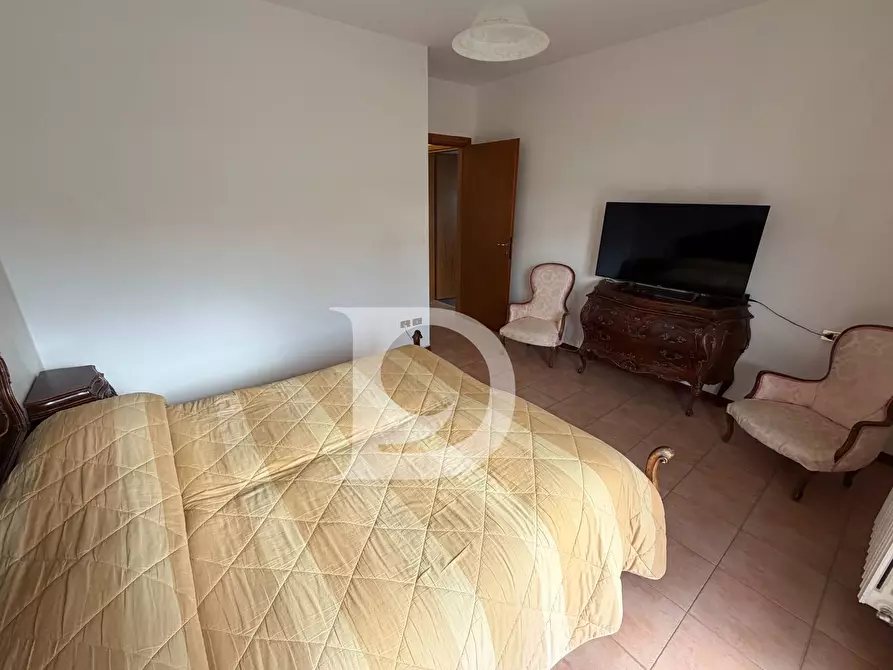 Immagine 4 di Appartamento in vendita  in Via Dante Alighieri a Catignano