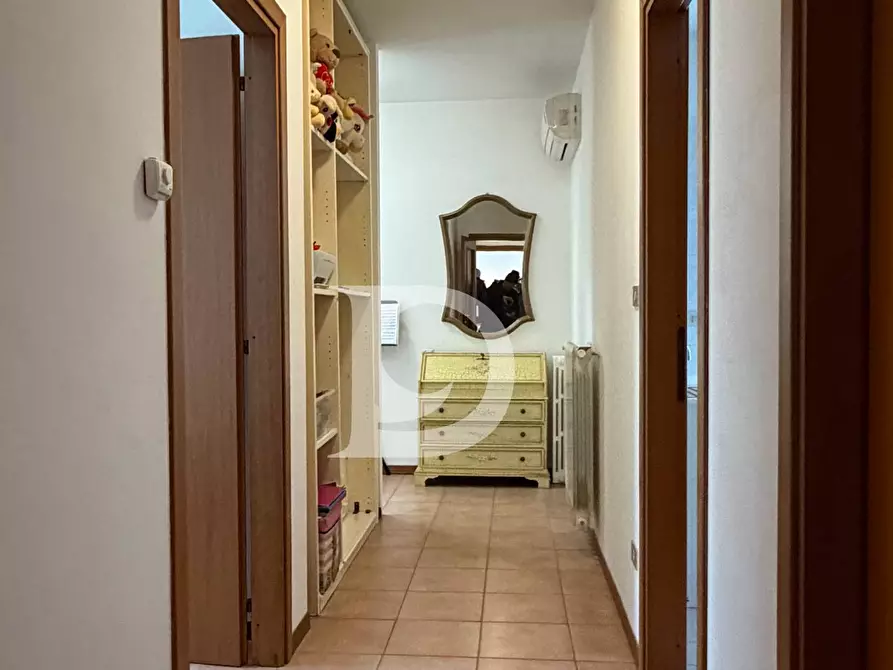 Immagine 32 di Appartamento in vendita  in Via Dante Alighieri a Catignano