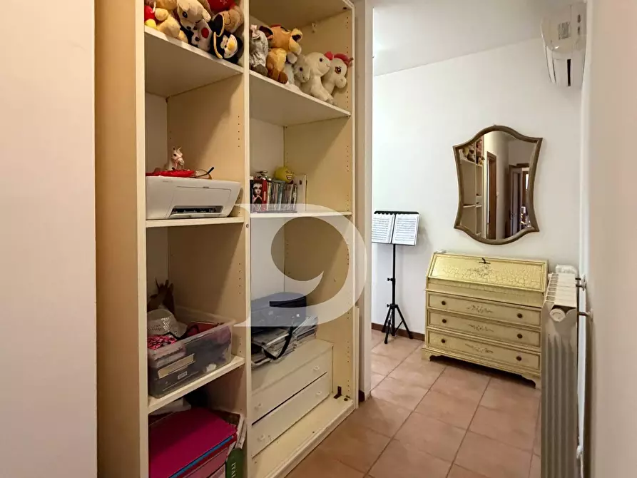 Immagine 33 di Appartamento in vendita  in Via Dante Alighieri a Catignano