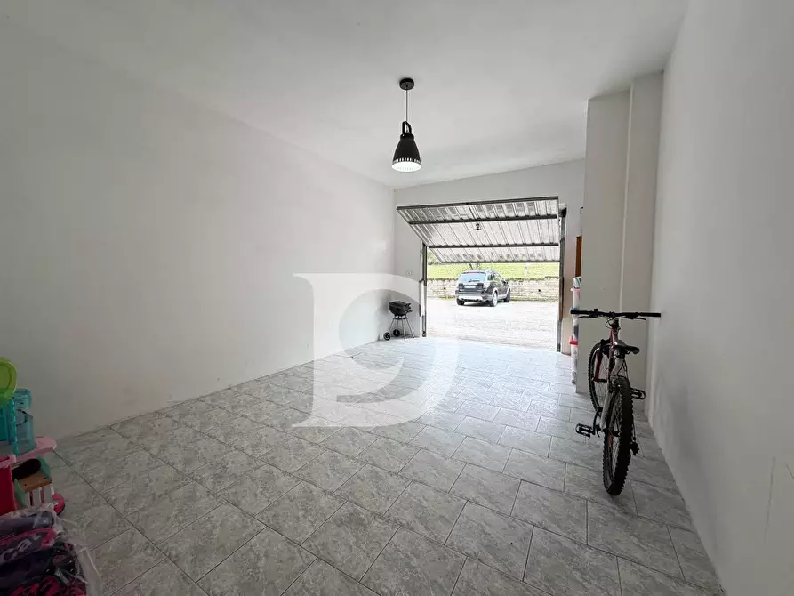 Immagine 47 di Appartamento in vendita  in Via Dante Alighieri a Catignano