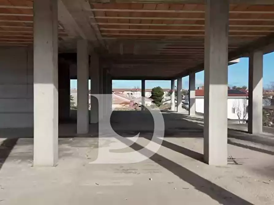 Immagine 10 di Palazzo in vendita  in Via Stradonetto a Pescara