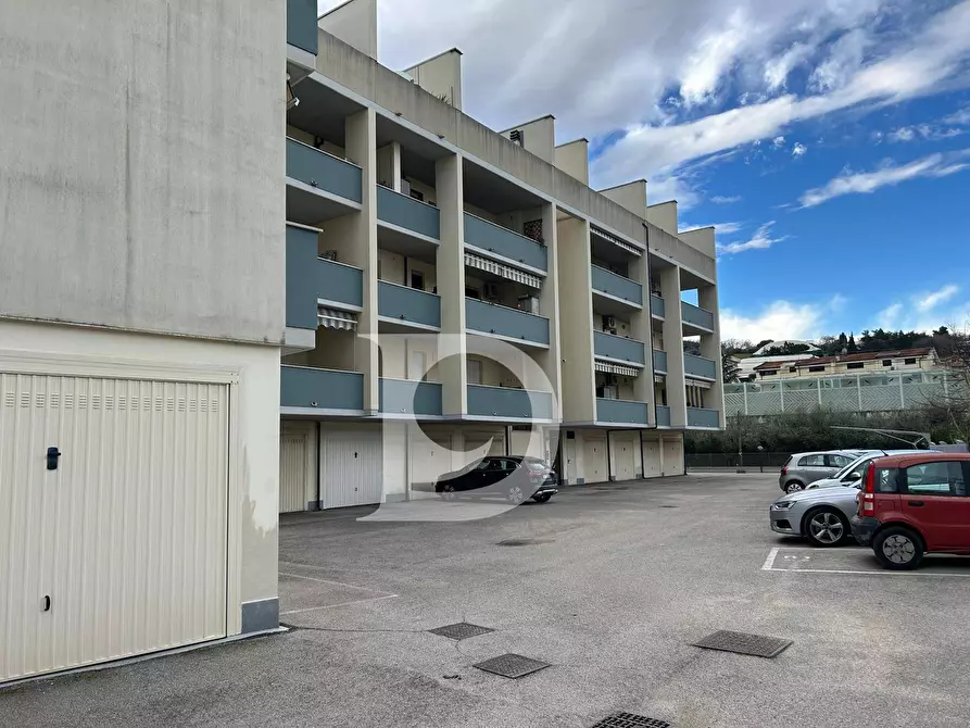 Immagine 39 di Appartamento in vendita  in Via Caravaggio a Pescara
