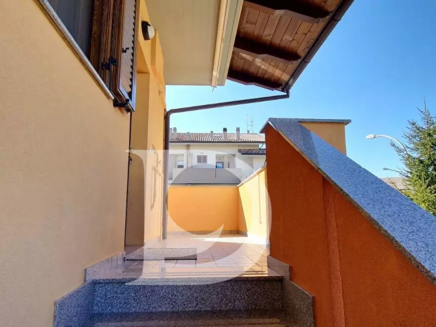 Immagine 8 di Casa semindipendente in vendita  in Via Europa a Loreto Aprutino