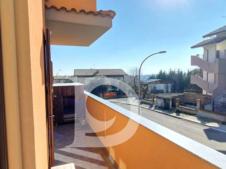 Immagine 10 di Casa semindipendente in vendita  in Via Europa a Loreto Aprutino