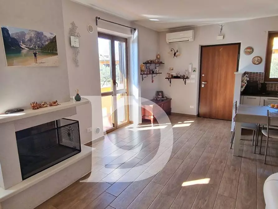 Immagine 20 di Casa semindipendente in vendita  in Via Europa a Loreto Aprutino