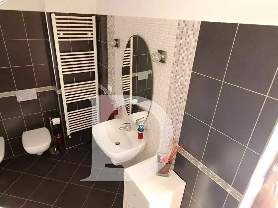 Immagine 29 di Casa semindipendente in vendita  in Via Europa a Loreto Aprutino