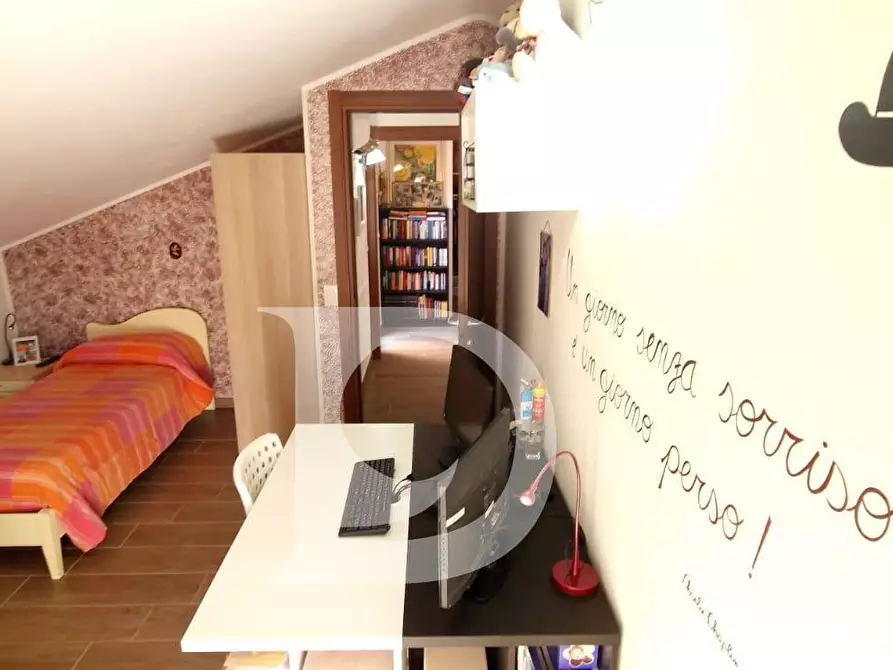 Immagine 42 di Casa semindipendente in vendita  in Via Europa a Loreto Aprutino