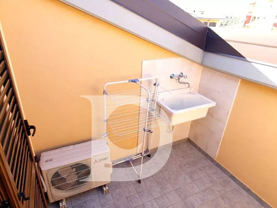 Immagine 47 di Casa semindipendente in vendita  in Via Europa a Loreto Aprutino