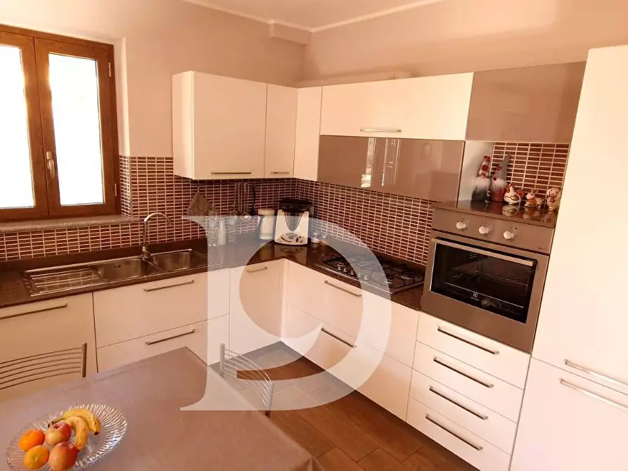 Immagine 16 di Casa semindipendente in vendita  in Via Europa a Loreto Aprutino