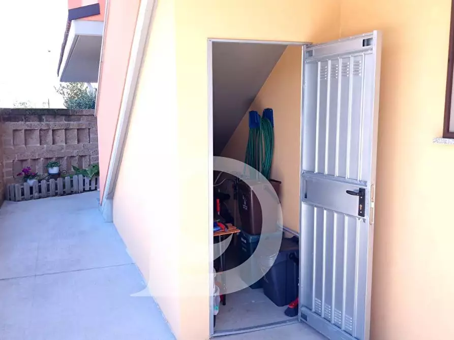 Immagine 66 di Casa semindipendente in vendita  in Via Europa a Loreto Aprutino