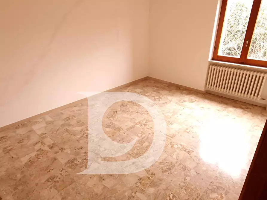 Immagine 12 di Appartamento in vendita  in Piazza Garibaldi a Loreto Aprutino