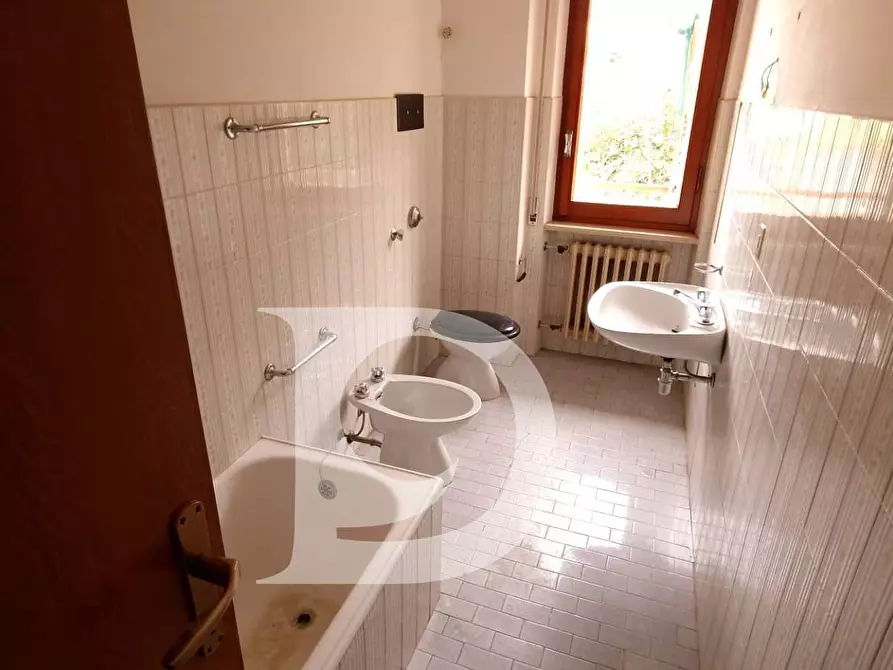 Immagine 10 di Appartamento in vendita  in Piazza Garibaldi a Loreto Aprutino