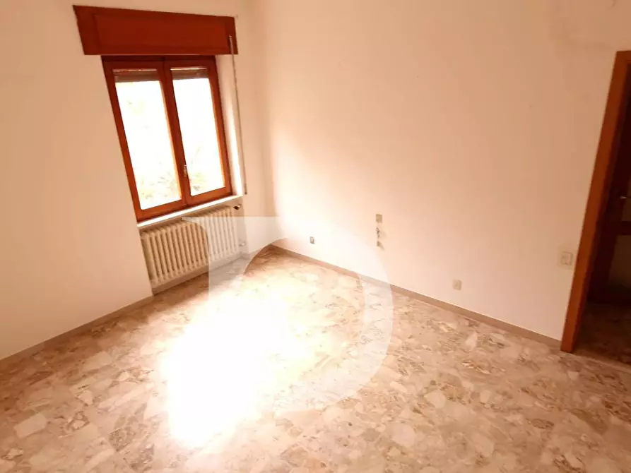 Immagine 21 di Appartamento in vendita  in Piazza Garibaldi a Loreto Aprutino