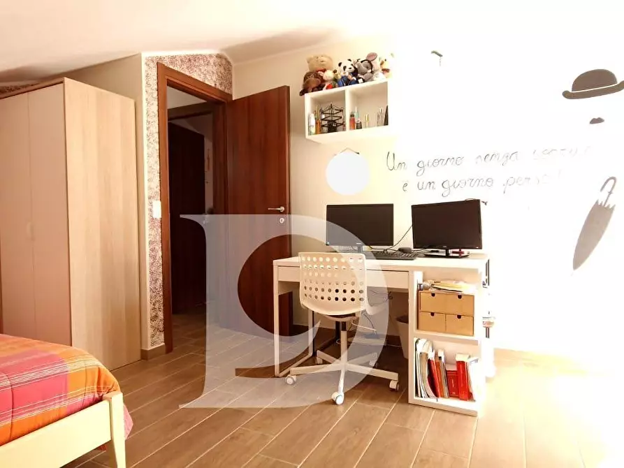 Immagine 36 di Casa semindipendente in vendita  in Via Europa a Loreto Aprutino