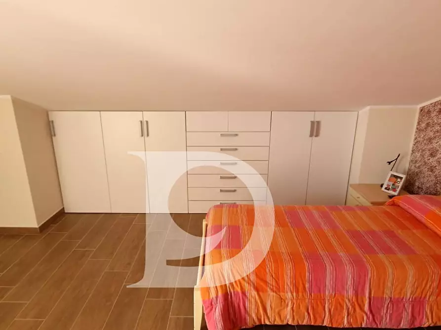 Immagine 44 di Casa semindipendente in vendita  in Via Europa a Loreto Aprutino