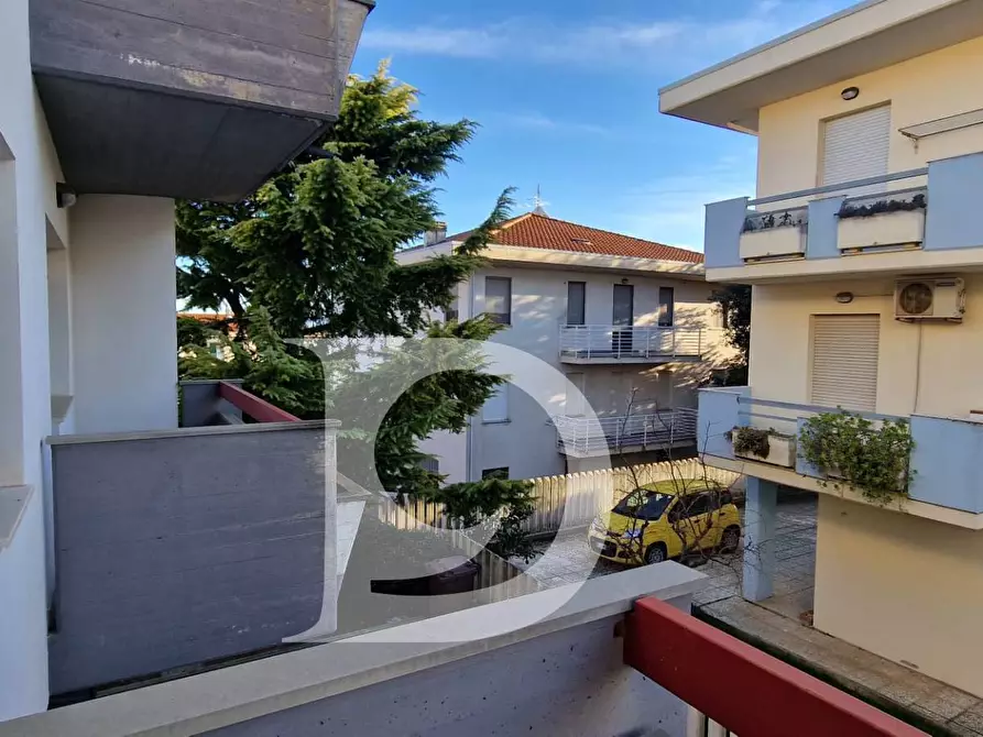 Immagine 17 di Appartamento in vendita  in Via Luigia Chiola a Loreto Aprutino