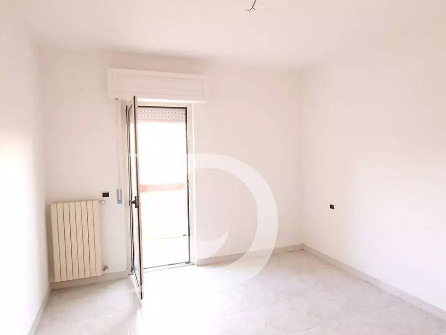 Immagine 13 di Appartamento in vendita  in Via Luigia Chiola a Loreto Aprutino