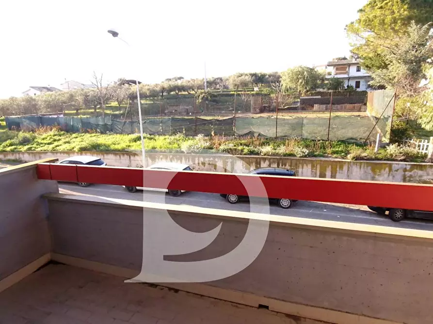 Immagine 18 di Appartamento in vendita  in Via Luigia Chiola a Loreto Aprutino