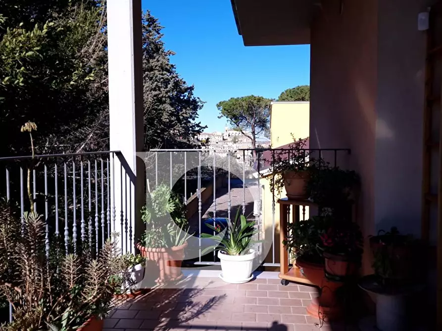 Immagine 7 di Casa semindipendente in vendita  in Via Marino di Resta a Loreto Aprutino