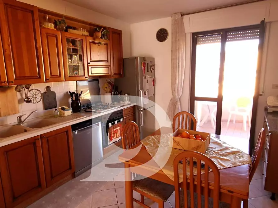 Immagine 3 di Casa semindipendente in vendita  in Via Marino di Resta a Loreto Aprutino