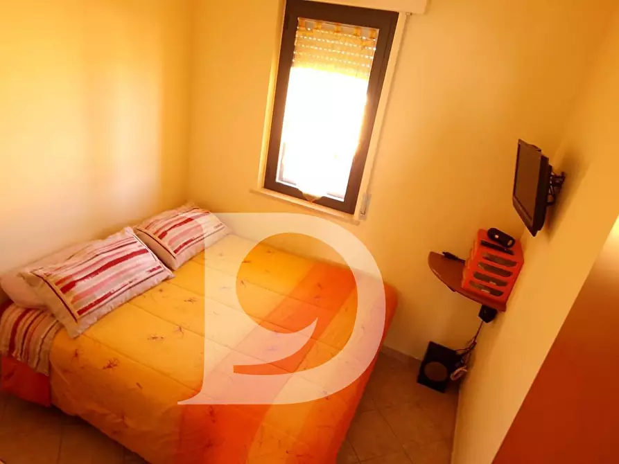 Immagine 9 di Casa semindipendente in vendita  in Via Marino di Resta a Loreto Aprutino