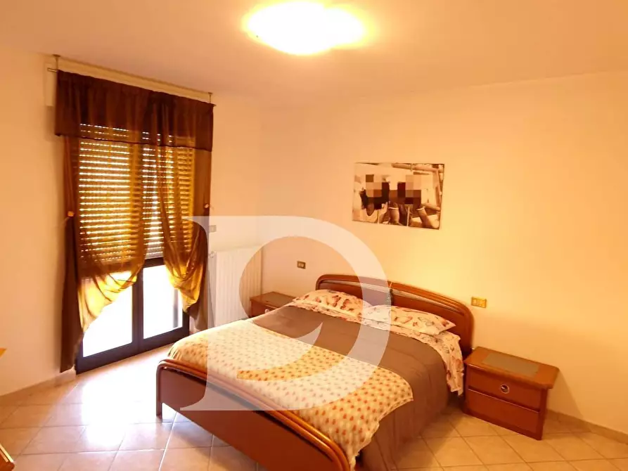 Immagine 5 di Casa semindipendente in vendita  in Via Marino di Resta a Loreto Aprutino