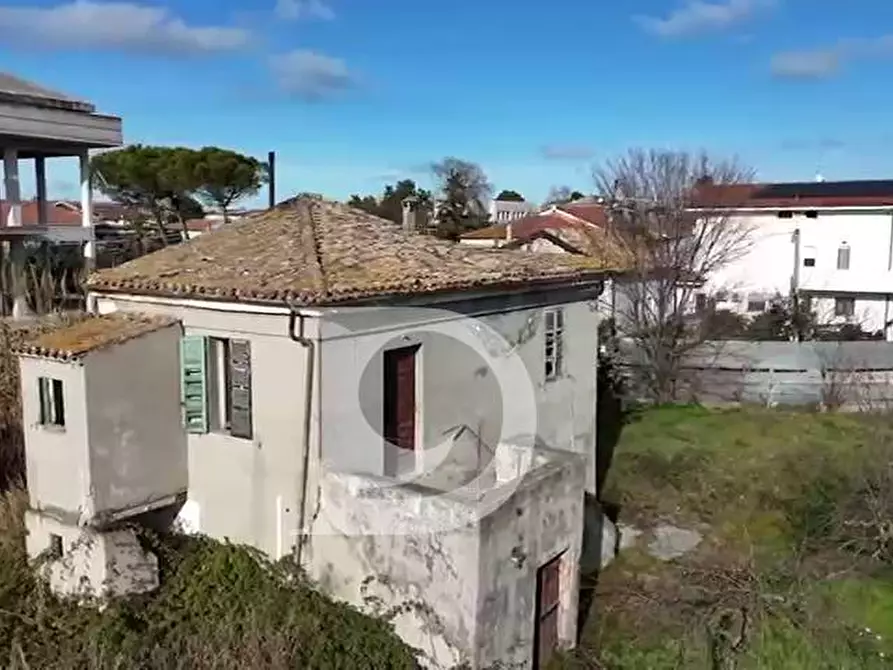 Immagine 8 di Rustico / casale in vendita  in Via Stradonetto a Pescara