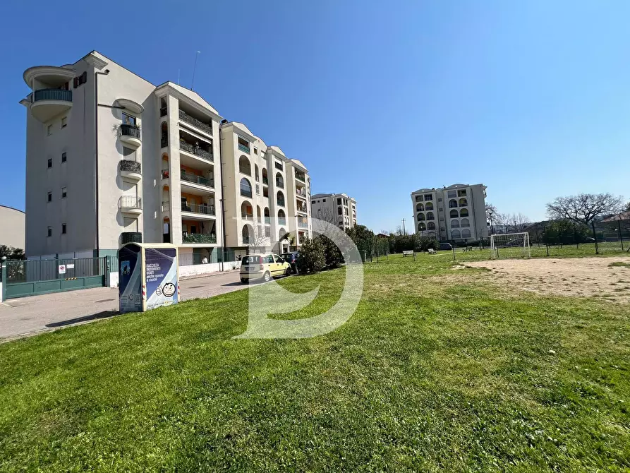 Immagine 6 di Appartamento in vendita  in Via G. Spadolini a Pescara