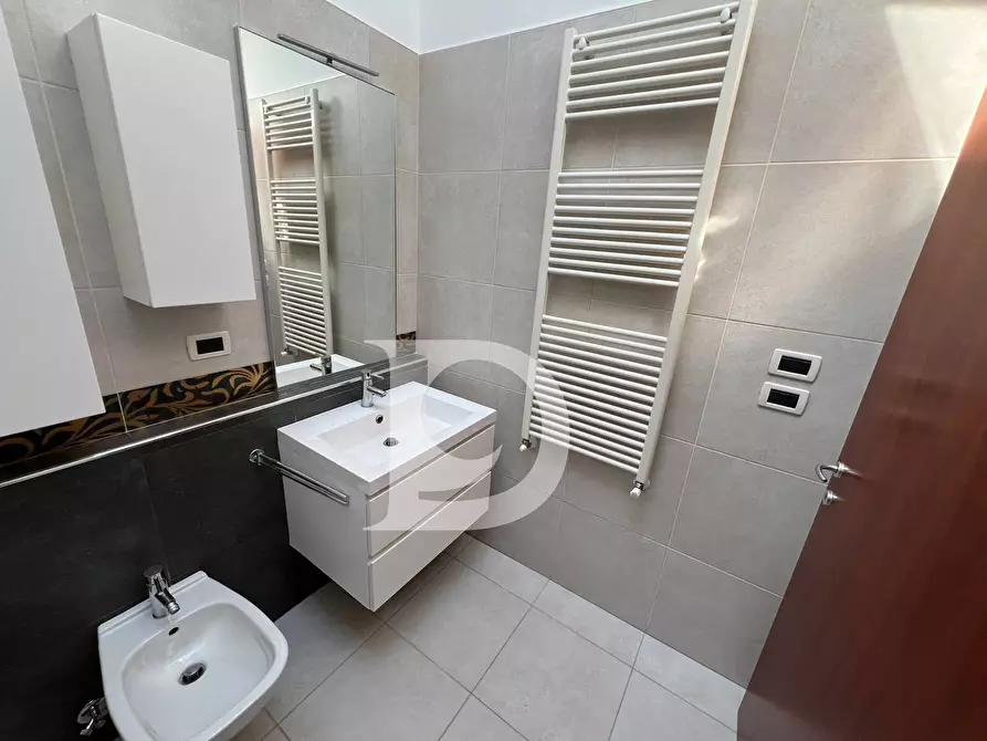 Immagine 5 di Appartamento in vendita  in Via G. Spadolini a Pescara