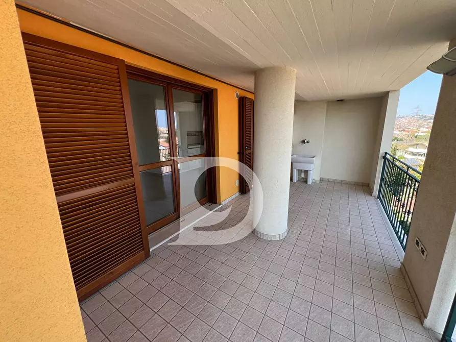 Immagine 4 di Appartamento in vendita  in Via G. Spadolini a Pescara