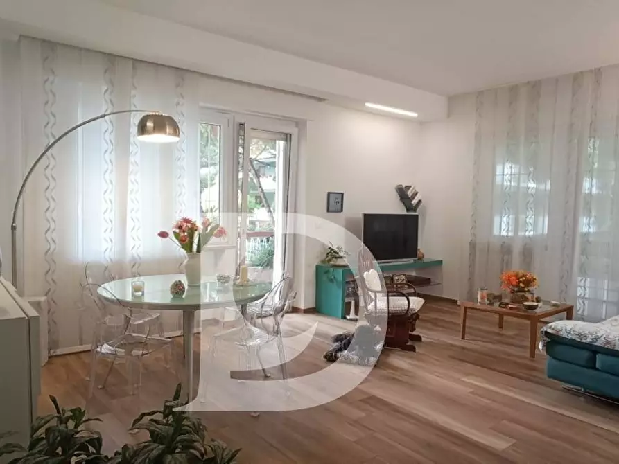 Immagine 2 di Appartamento in vendita  in Via Gioberti a Pescara