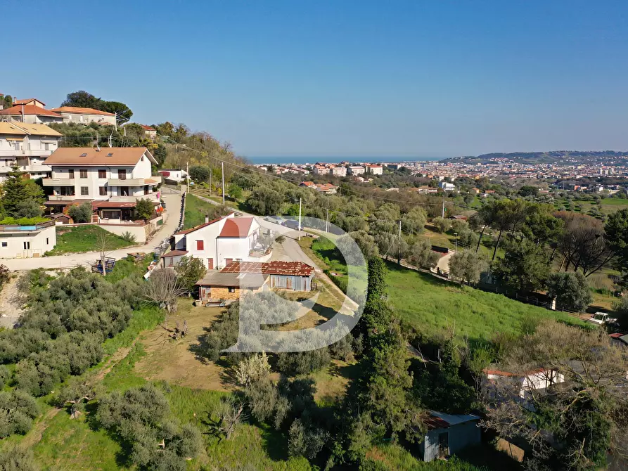 Immagine 3 di Terreno residenziale in vendita  in Via Valle Ferzetti a Pescara