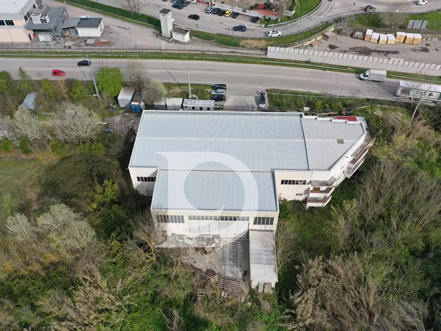 Immagine 9 di Capannone industriale in vendita  in Via Aterno a Paglieta
