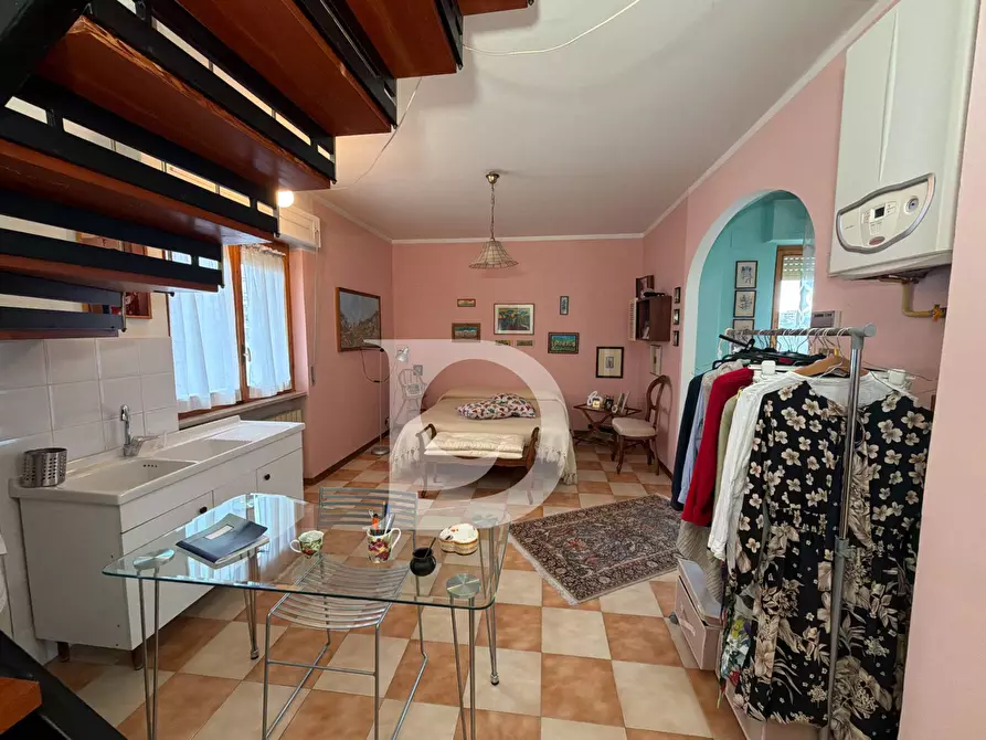 Immagine 45 di Casa indipendente in vendita  in Via dei Cappuccini a Penne