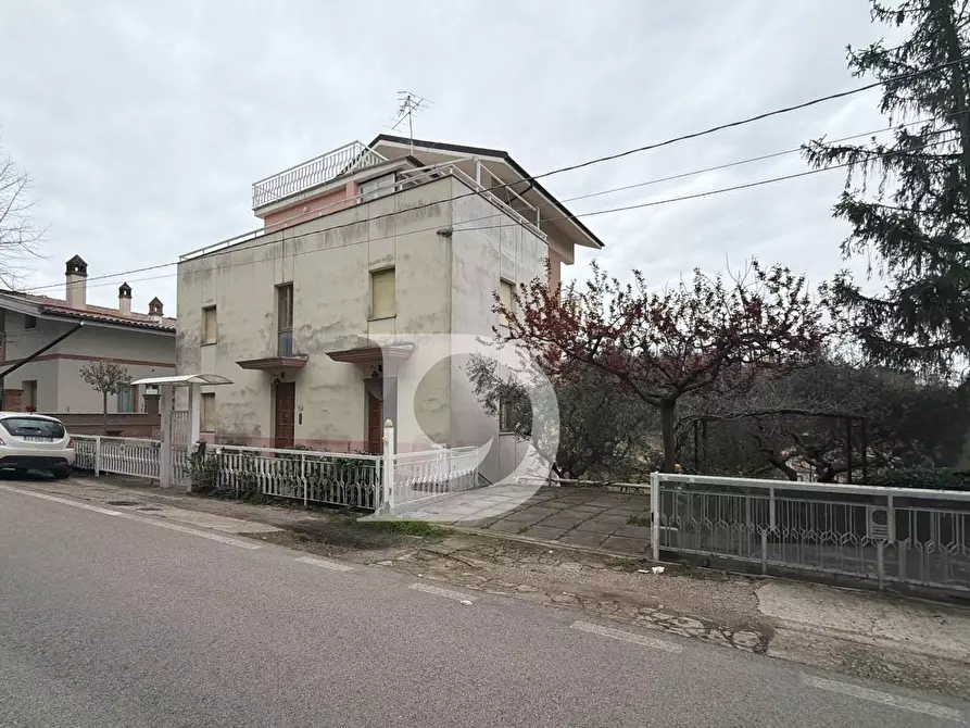 Immagine 15 di Casa indipendente in vendita  in Via dei Cappuccini a Penne